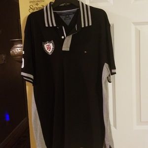 Vintage Tommy Hilfiger polo shirt!